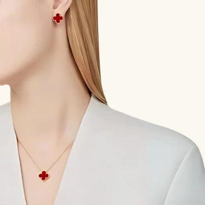 Clover Necklace