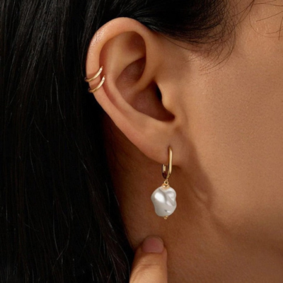 CECILIA Pearl Earrings