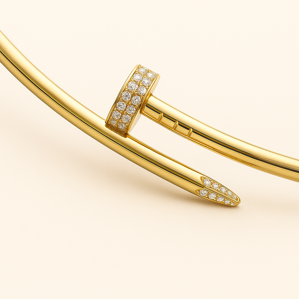 NAIL Necklace with Zirconia