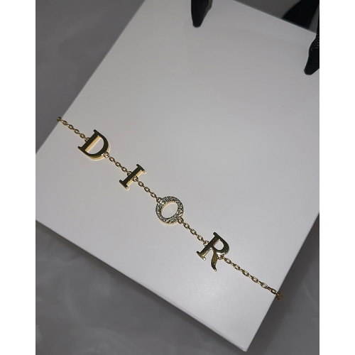 "CD" Elegant Bracelet