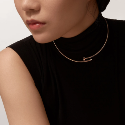 NAIL Golden Necklace